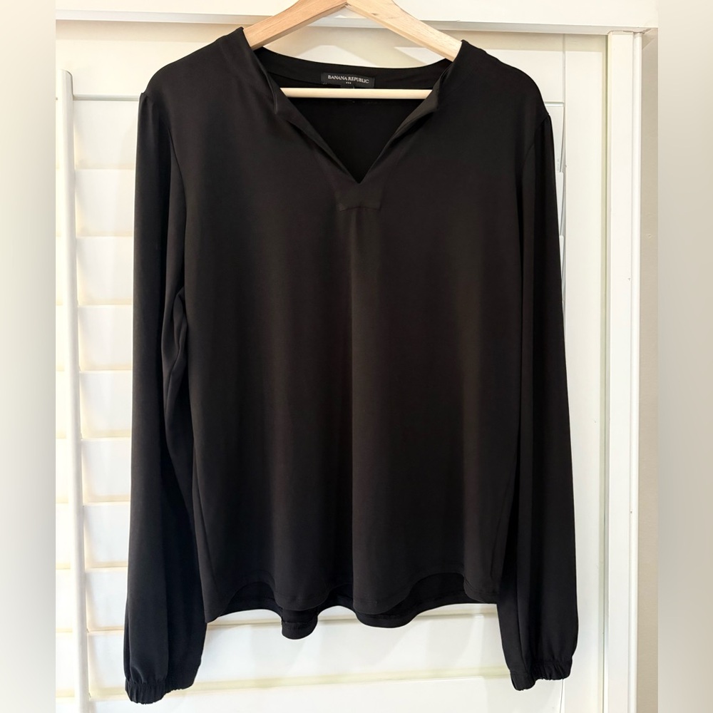 Banana Republic Classic Black Top
